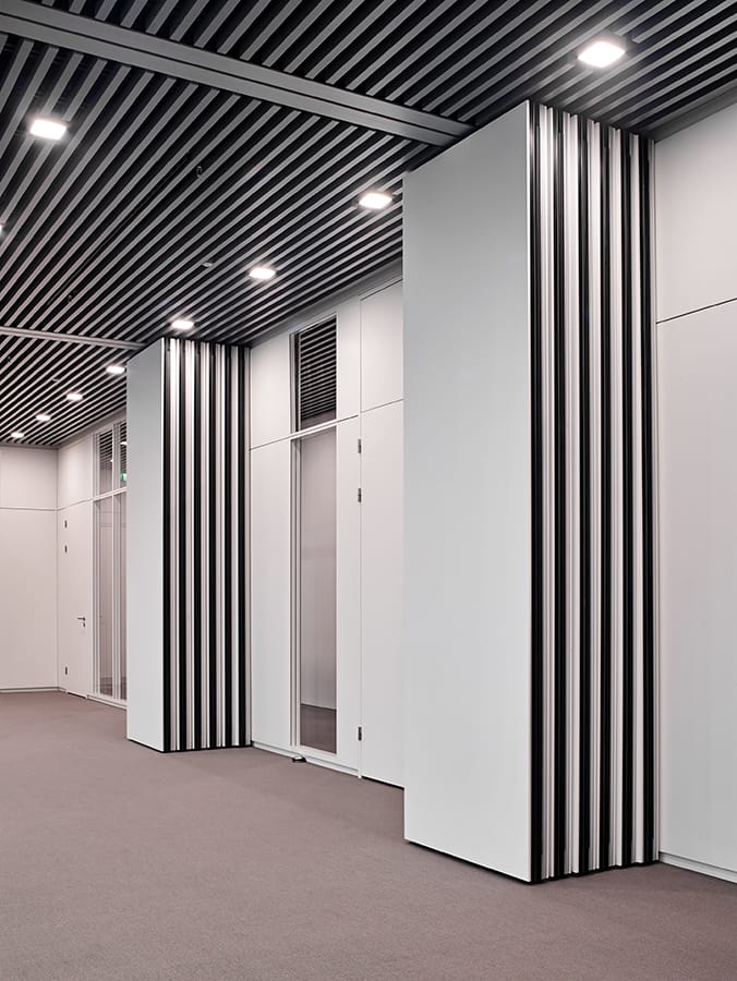 קיר אש - תמונה 16